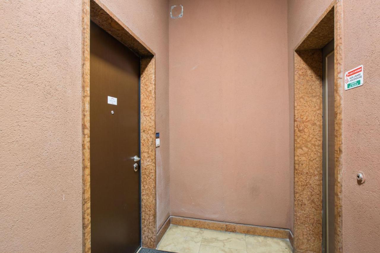 Easylife - Moderno Bilocale In Zona Porta Romana Мілан Екстер'єр фото